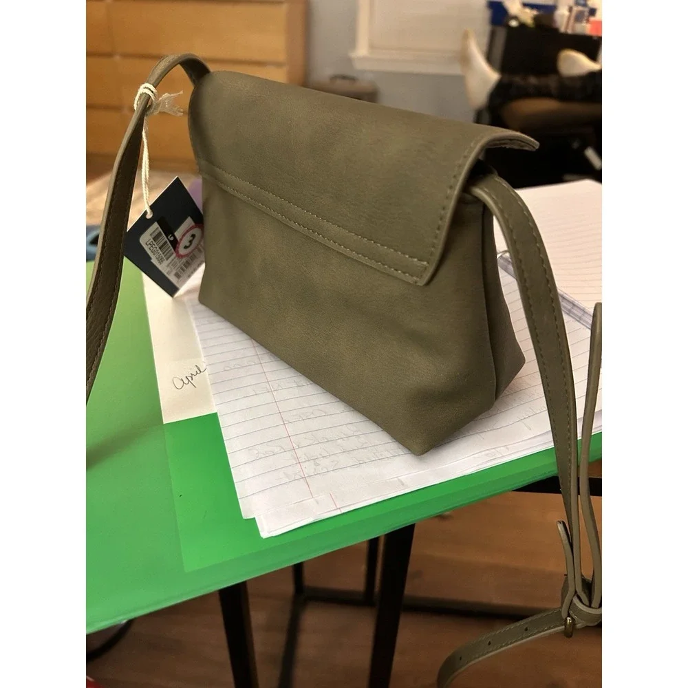 NWT Universal Thread Dk Gray Suede Purse‎ 5